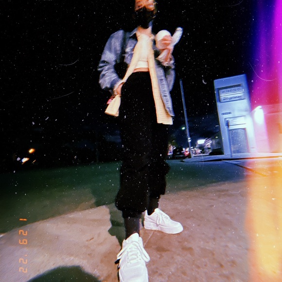 Meet your Posher, Ana - Picture 1 of 1